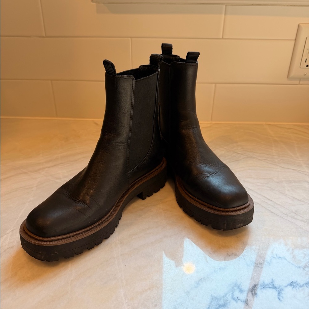 Sam Edelman Chelsea Boot Size 7 Black